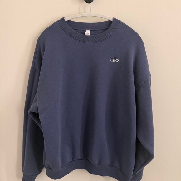 ALO Yoga Other - unisex/men’s-sized dark blue Bluestone ALO YOGA accolade crewneck sweatshirt [M]